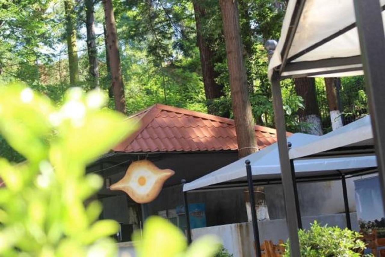Hulus Hotel Makhinjauri Bagian luar foto