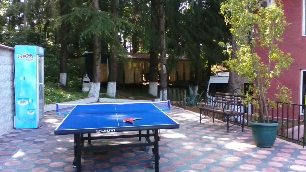 Hulus Hotel Makhinjauri Bagian luar foto